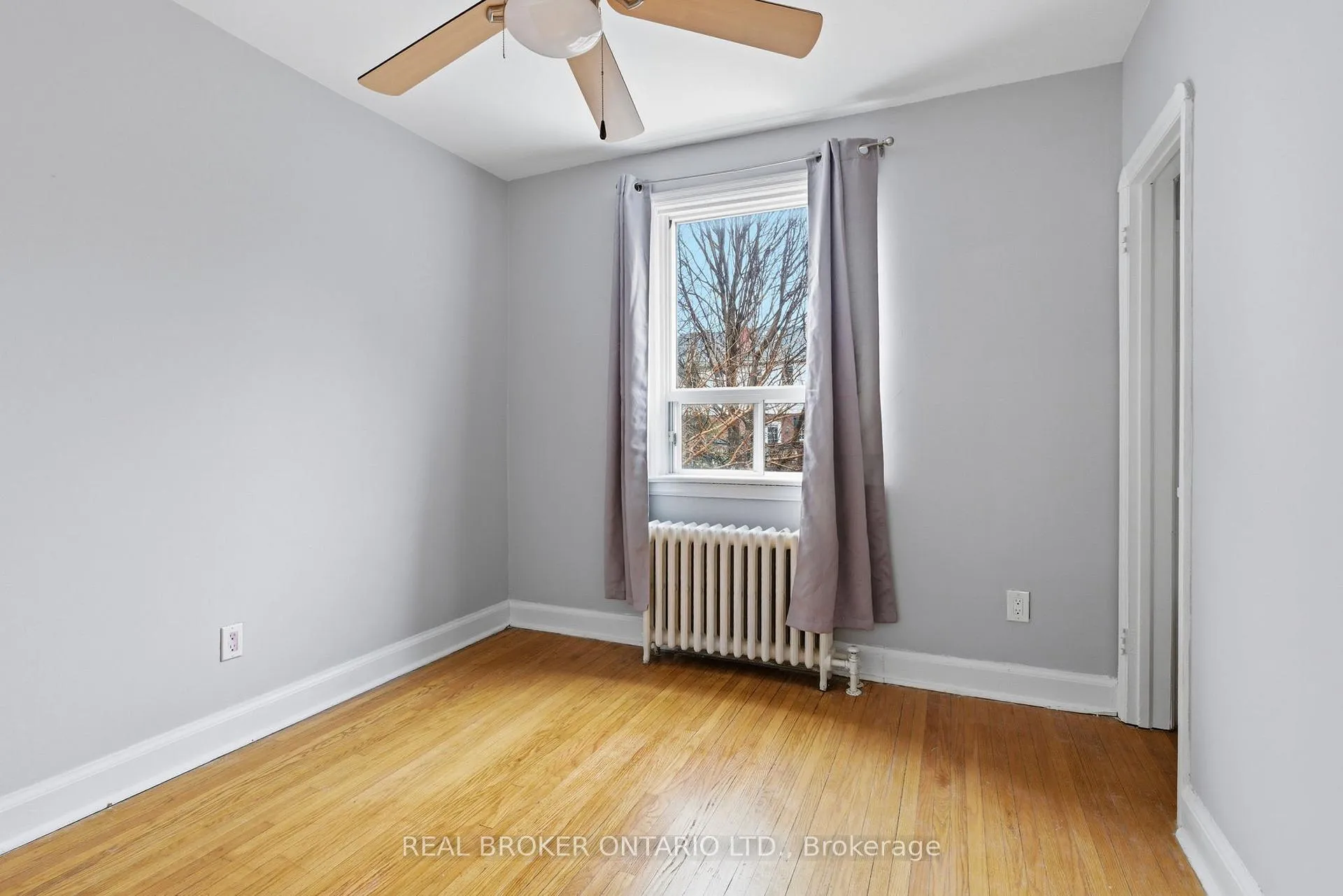 Photo 13 of 475 Kingswood Road, Toronto, East End-Danforth — HOMEH
