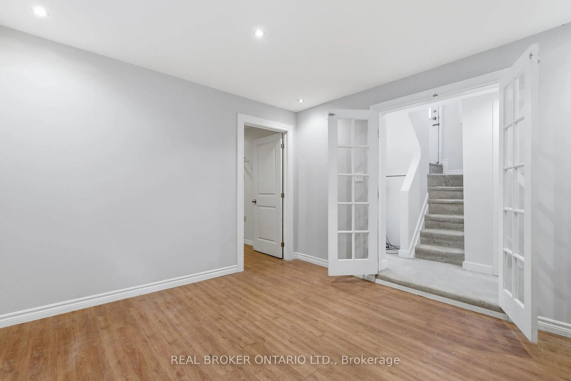 Photo 17 of 475 Kingswood Road, Toronto, East End-Danforth — HOMEH