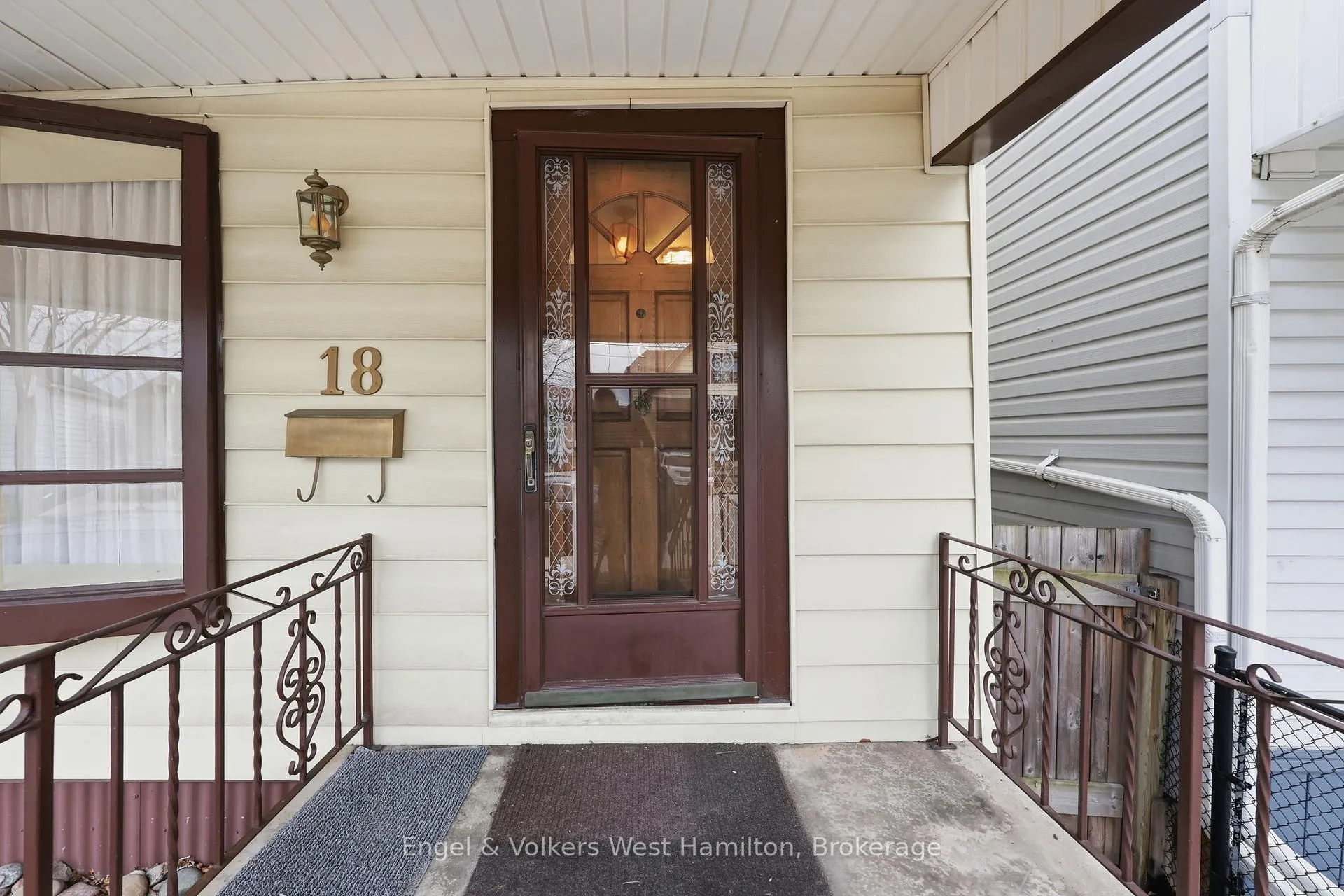 Photo 2 of 18 Mayflower Avenue, Hamilton, Crown Point — HOMEH