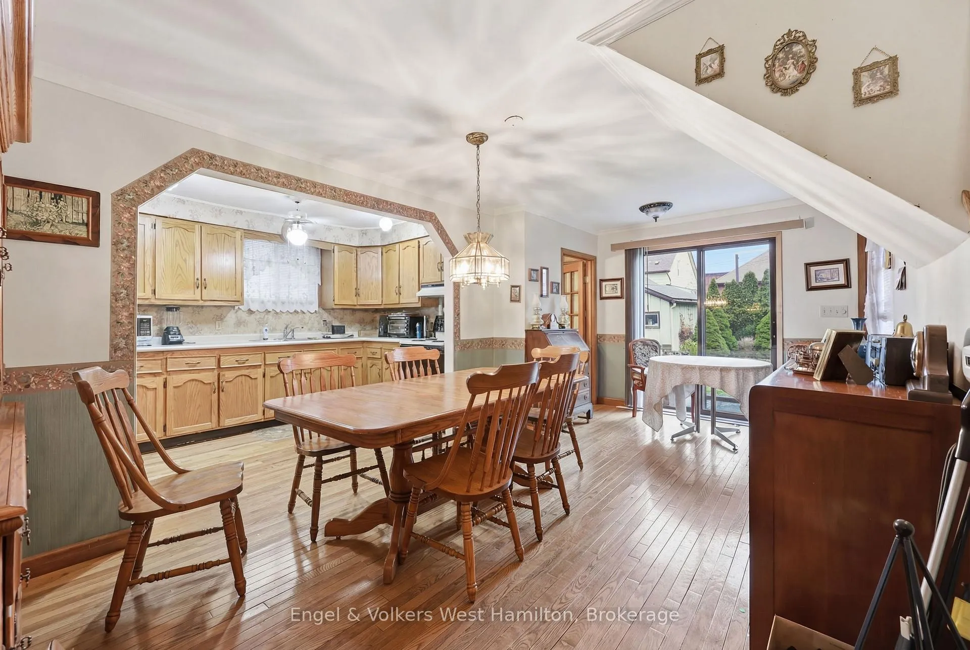 Photo 4 of 18 Mayflower Avenue, Hamilton, Crown Point — HOMEH