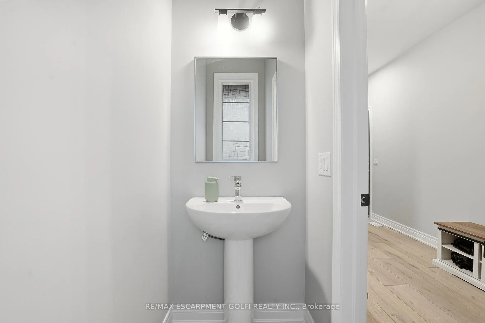Photo 7 of 121 Moffatt Street, St. Catharines, Oakdale — HOMEH