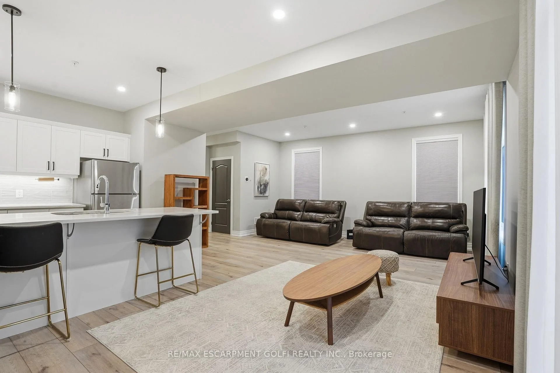 Photo 10 of 121 Moffatt Street, St. Catharines, Oakdale — HOMEH