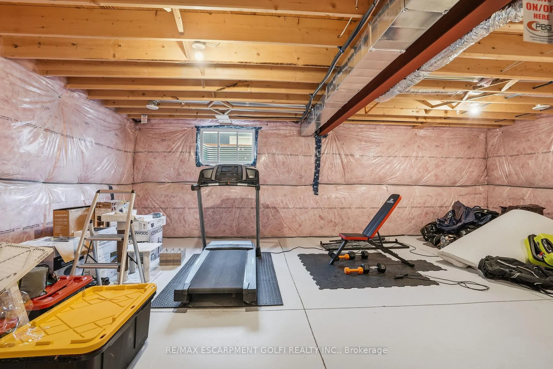 Photo 29 of 121 Moffatt Street, St. Catharines, Oakdale — HOMEH