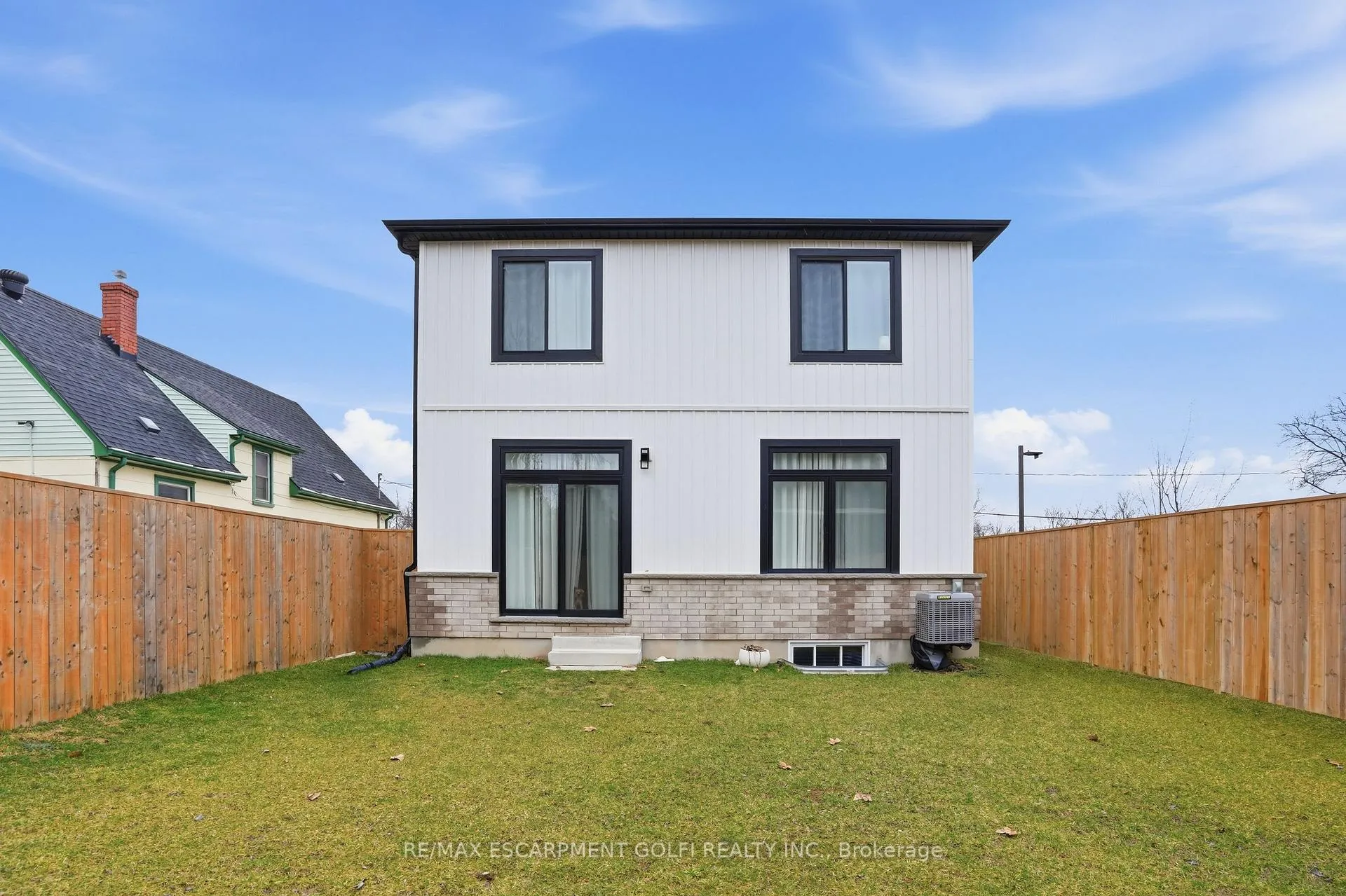 Photo 30 of 121 Moffatt Street, St. Catharines, Oakdale — HOMEH