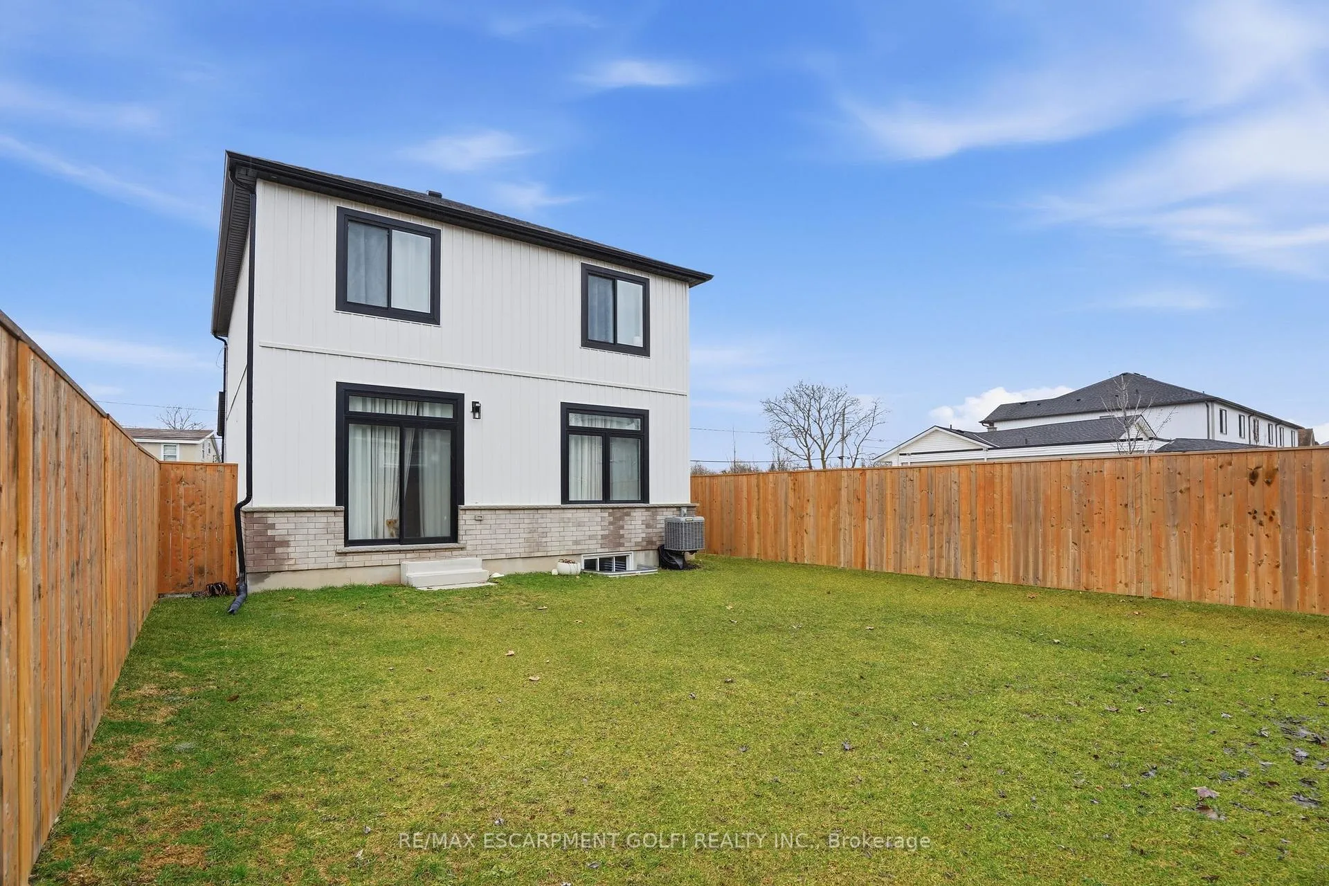 Photo 31 of 121 Moffatt Street, St. Catharines, Oakdale — HOMEH
