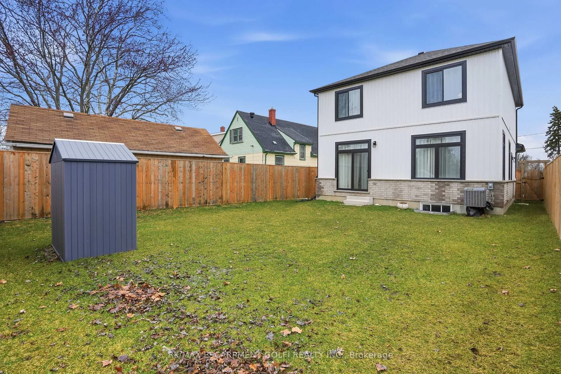 Photo 32 of 121 Moffatt Street, St. Catharines, Oakdale — HOMEH