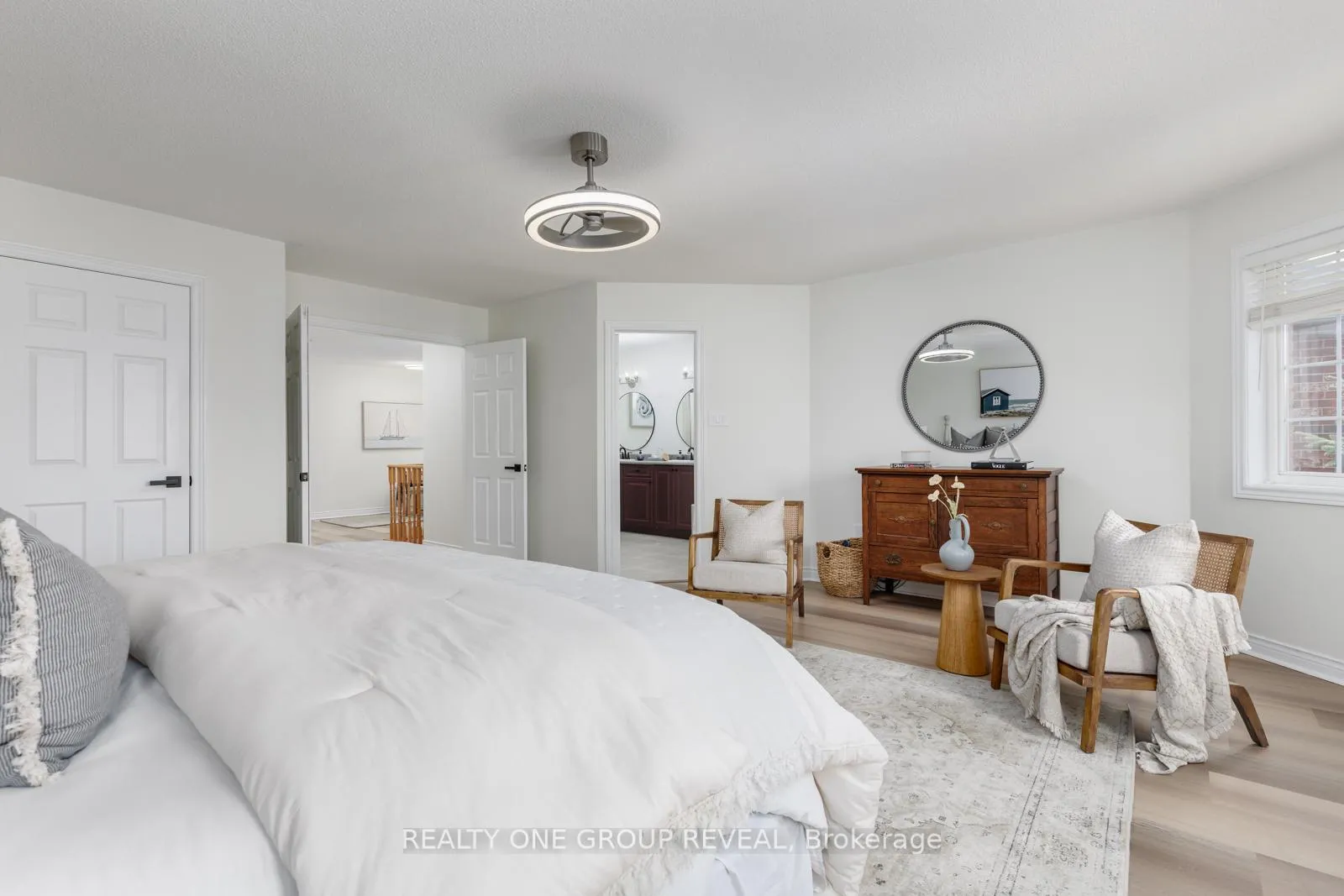 Photo 19 of 28 Robert Attersley Drive W, Whitby, Taunton North — HOMEH
