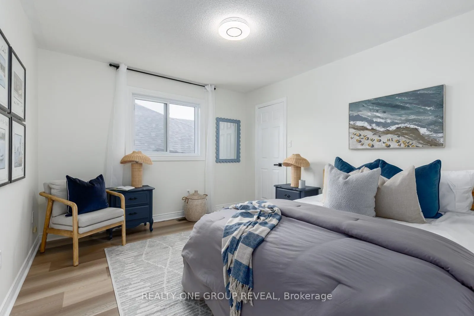 Photo 21 of 28 Robert Attersley Drive W, Whitby, Taunton North — HOMEH