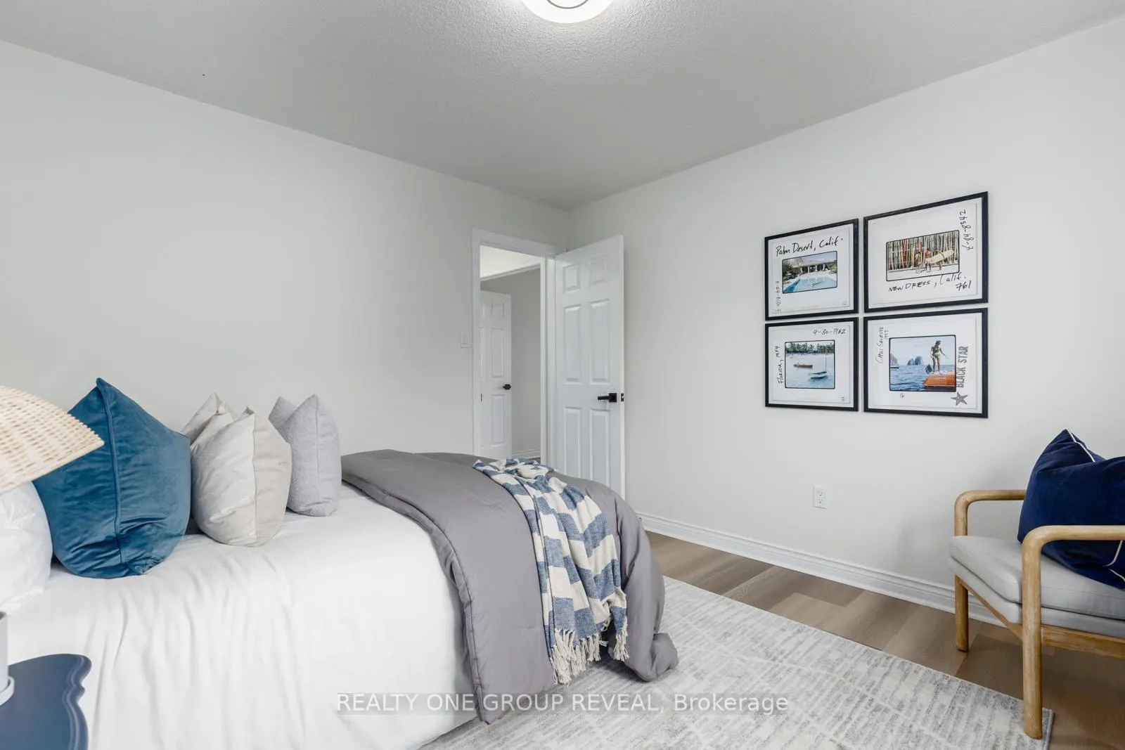 Photo 22 of 28 Robert Attersley Drive W, Whitby, Taunton North — HOMEH