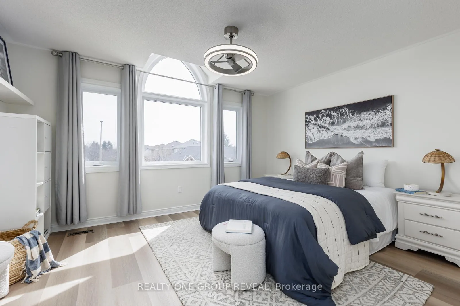 Photo 25 of 28 Robert Attersley Drive W, Whitby, Taunton North — HOMEH