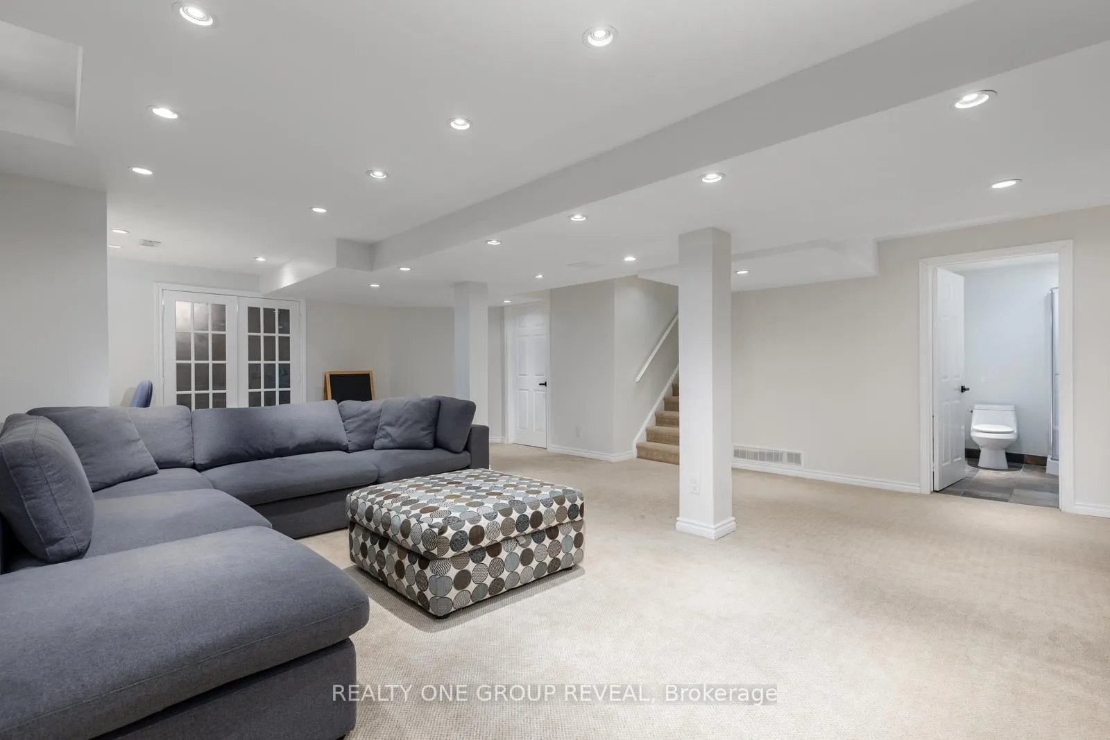 Photo 29 of 28 Robert Attersley Drive W, Whitby, Taunton North — HOMEH