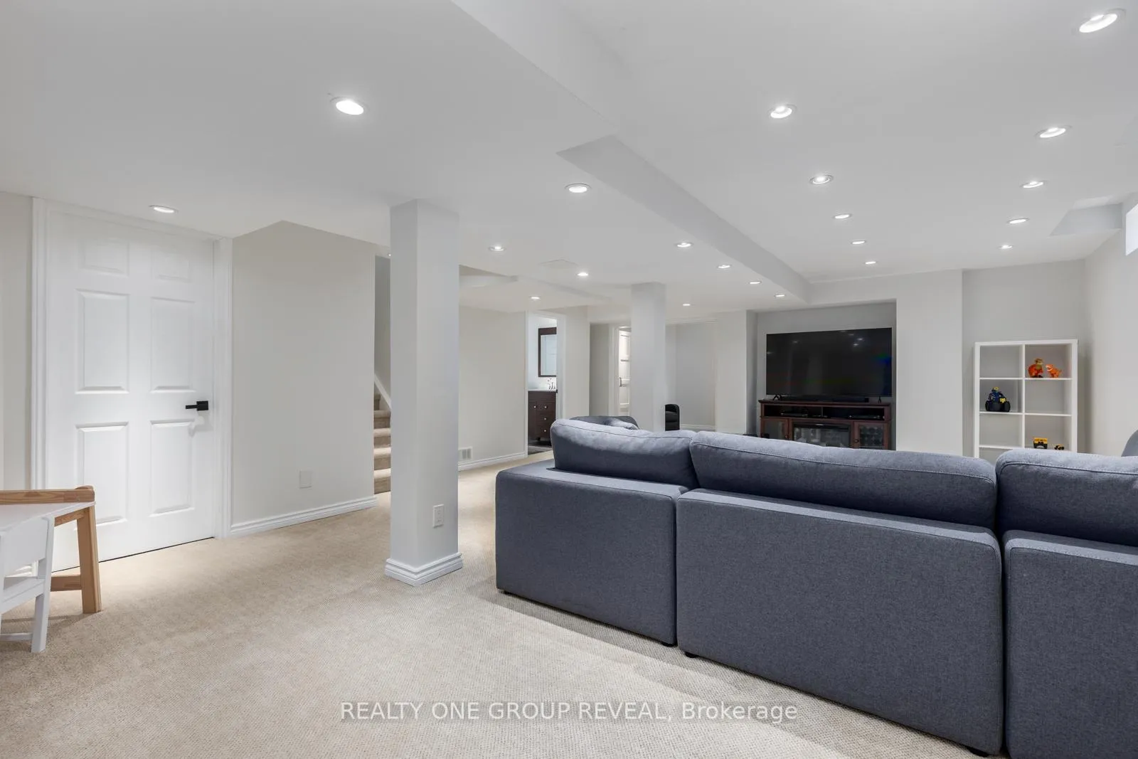 Photo 31 of 28 Robert Attersley Drive W, Whitby, Taunton North — HOMEH