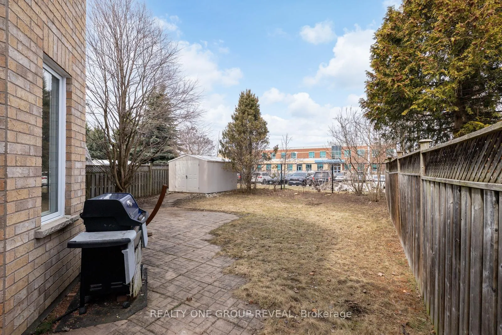 Photo 34 of 28 Robert Attersley Drive W, Whitby, Taunton North — HOMEH