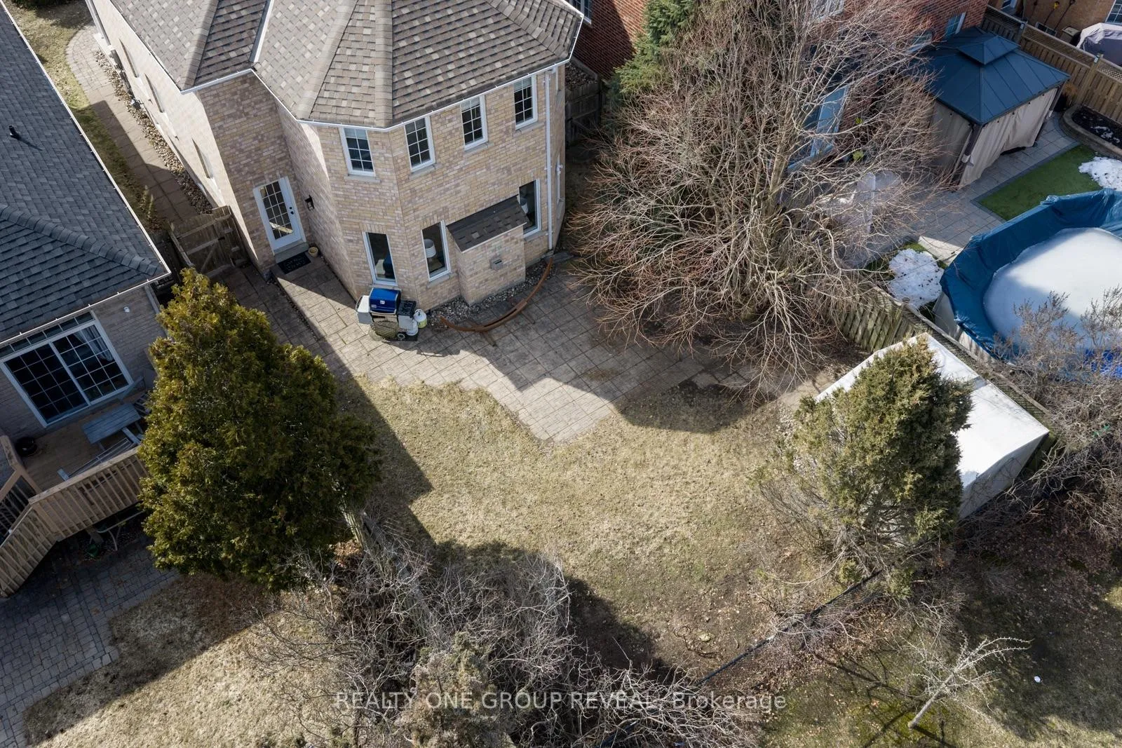 Photo 36 of 28 Robert Attersley Drive W, Whitby, Taunton North — HOMEH