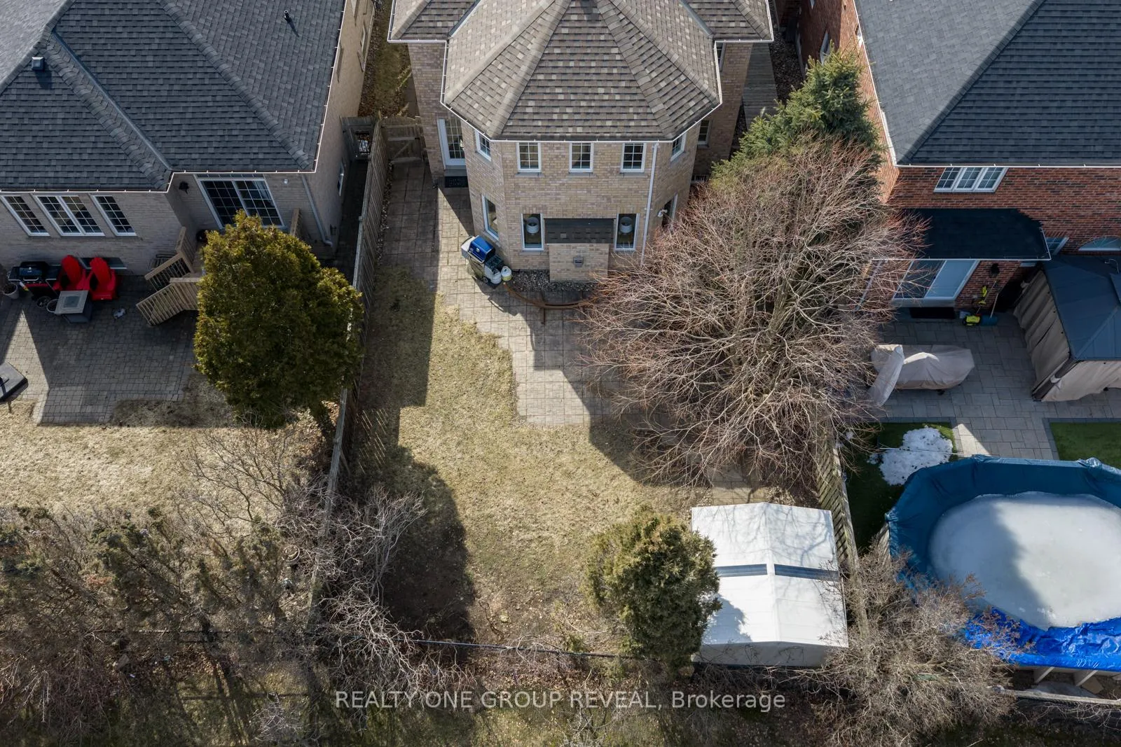 Photo 37 of 28 Robert Attersley Drive W, Whitby, Taunton North — HOMEH