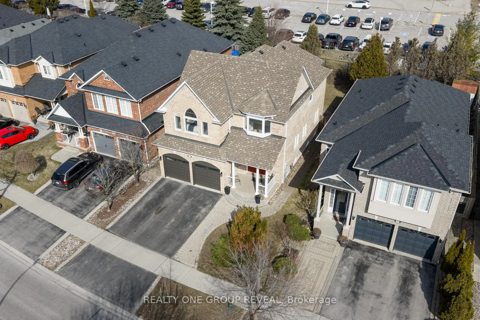 Photo 41 of 28 Robert Attersley Drive W, Whitby, Taunton North — HOMEH