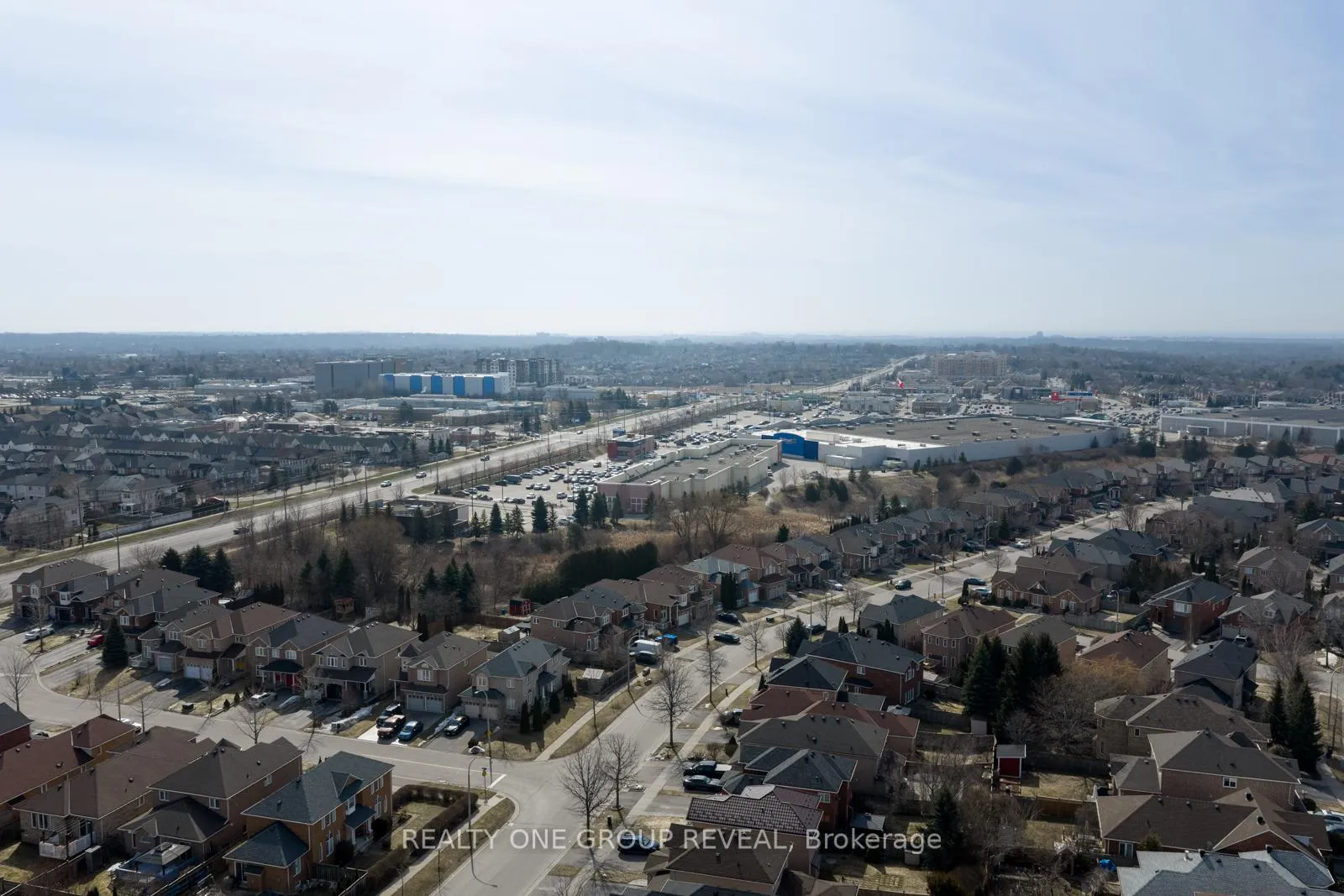 Photo 43 of 28 Robert Attersley Drive W, Whitby, Taunton North — HOMEH