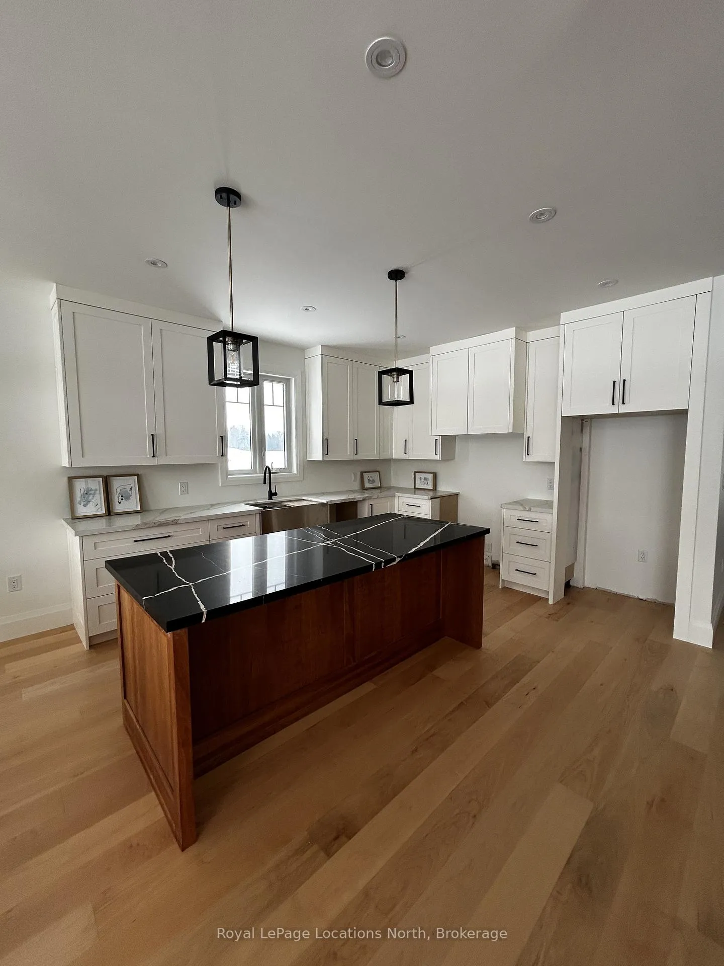 Photo 5 of Unit 27, 16 Hilton Lane, Meaford — HOMEH