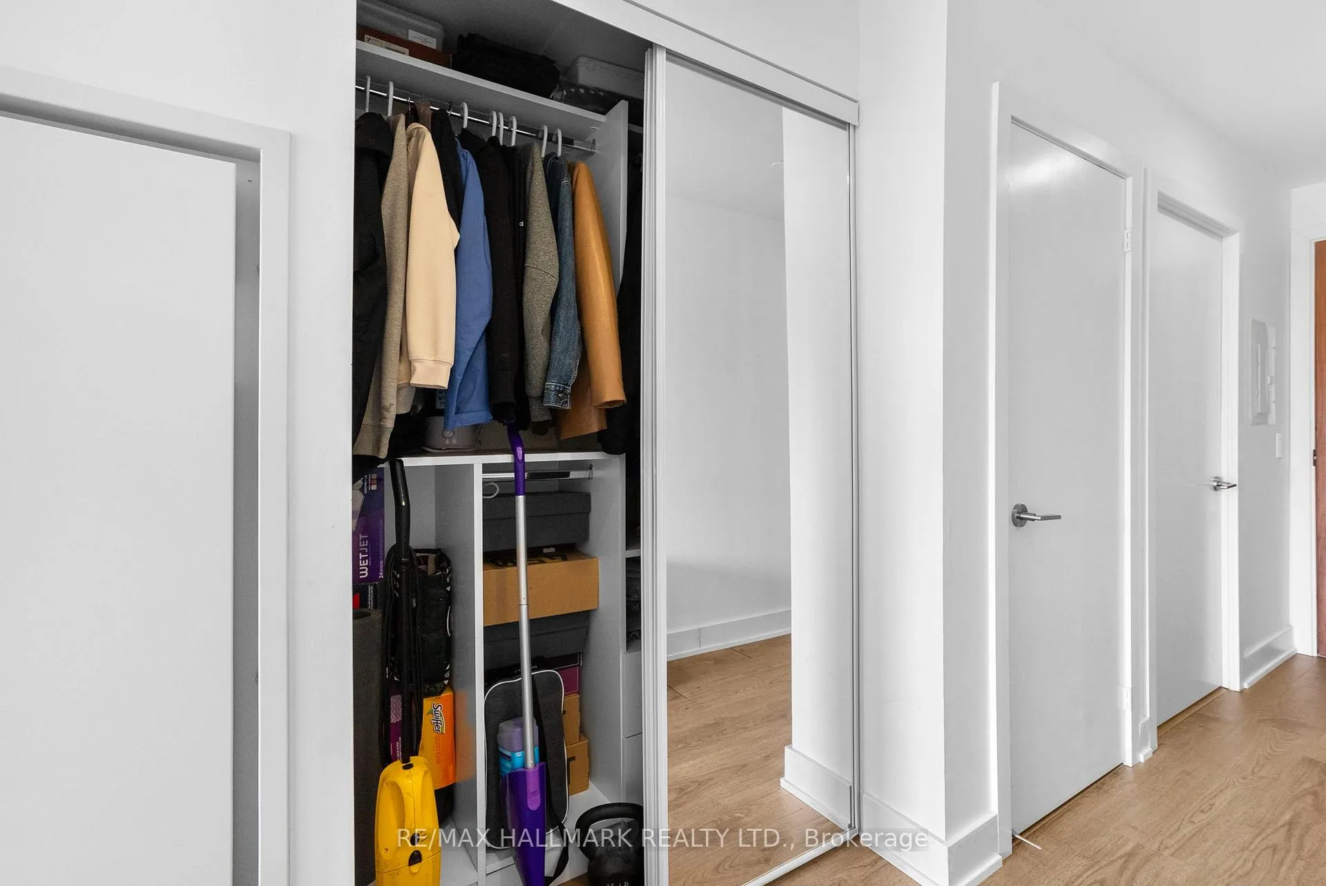 Photo 7 of Unit 411, 170 Chiltern Hill, Toronto, Humewood-Cedarvale — HOMEH