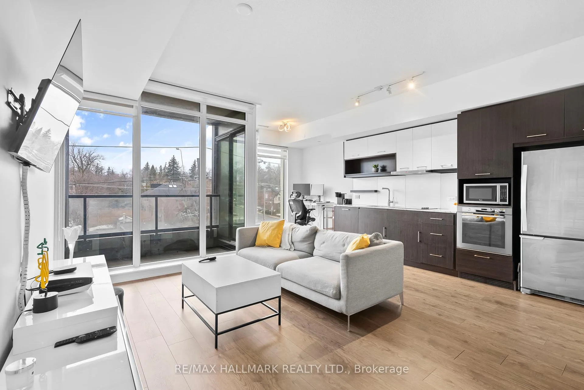 Photo 8 of Unit 411, 170 Chiltern Hill, Toronto, Humewood-Cedarvale — HOMEH