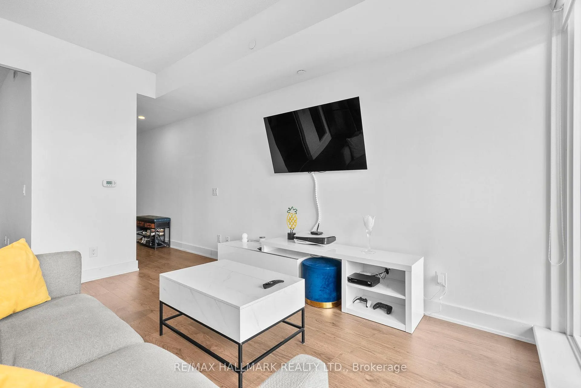 Photo 13 of Unit 411, 170 Chiltern Hill, Toronto, Humewood-Cedarvale — HOMEH