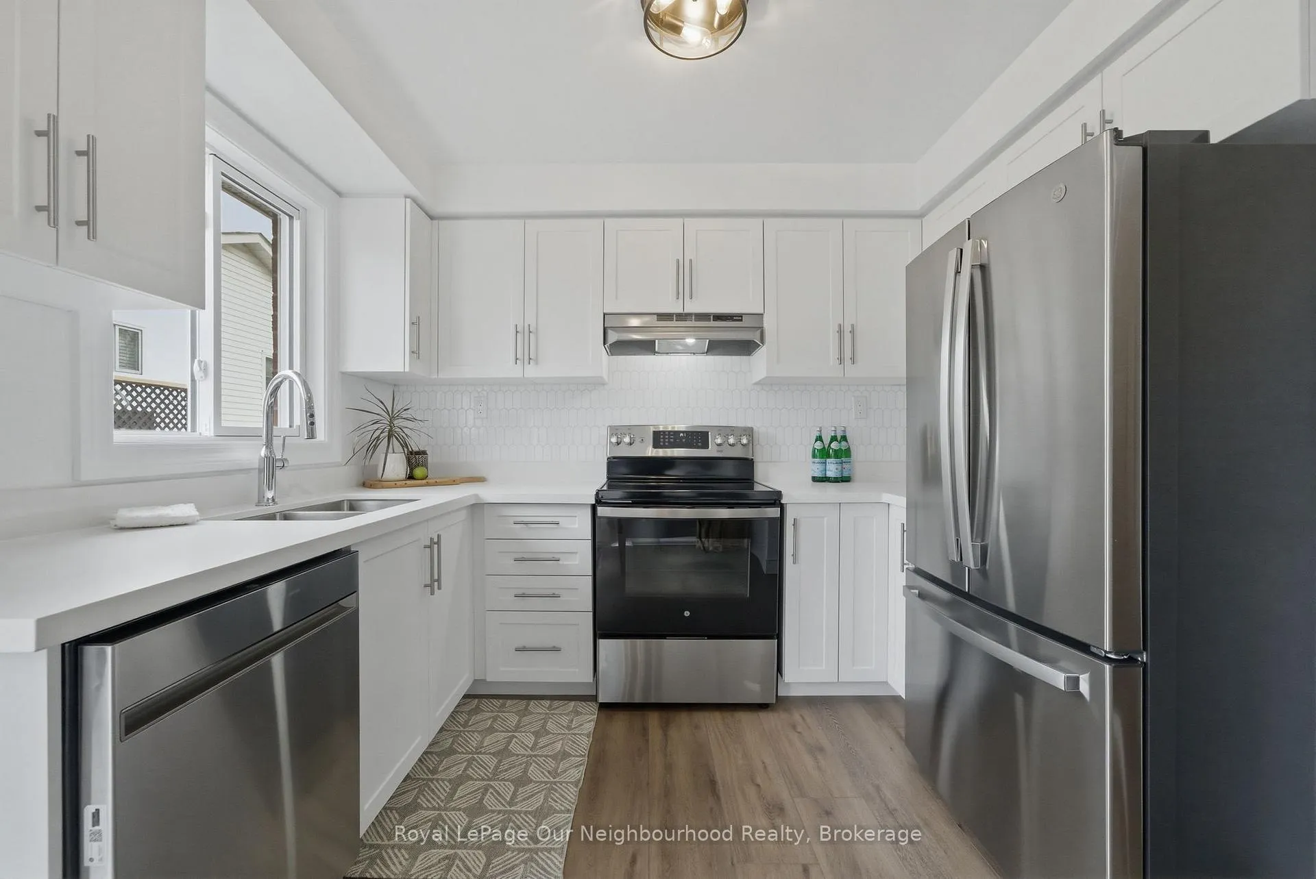 Photo 11 of 81 Hart Boulevard, Clarington, Newcastle — HOMEH