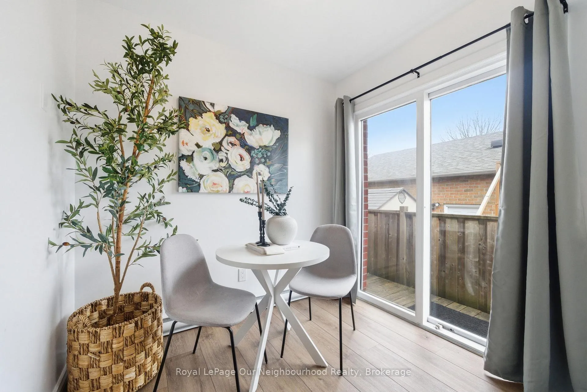Photo 12 of 81 Hart Boulevard, Clarington, Newcastle — HOMEH