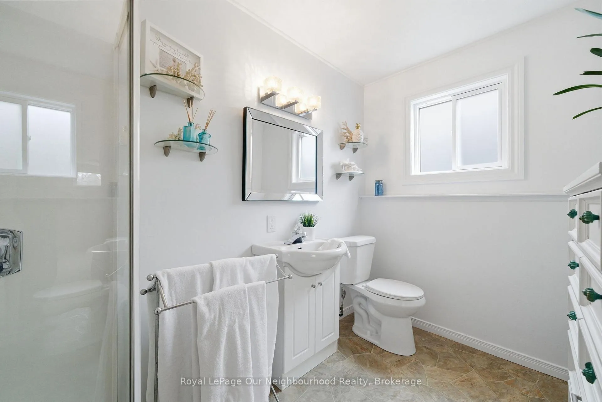 Photo 34 of 81 Hart Boulevard, Clarington, Newcastle — HOMEH