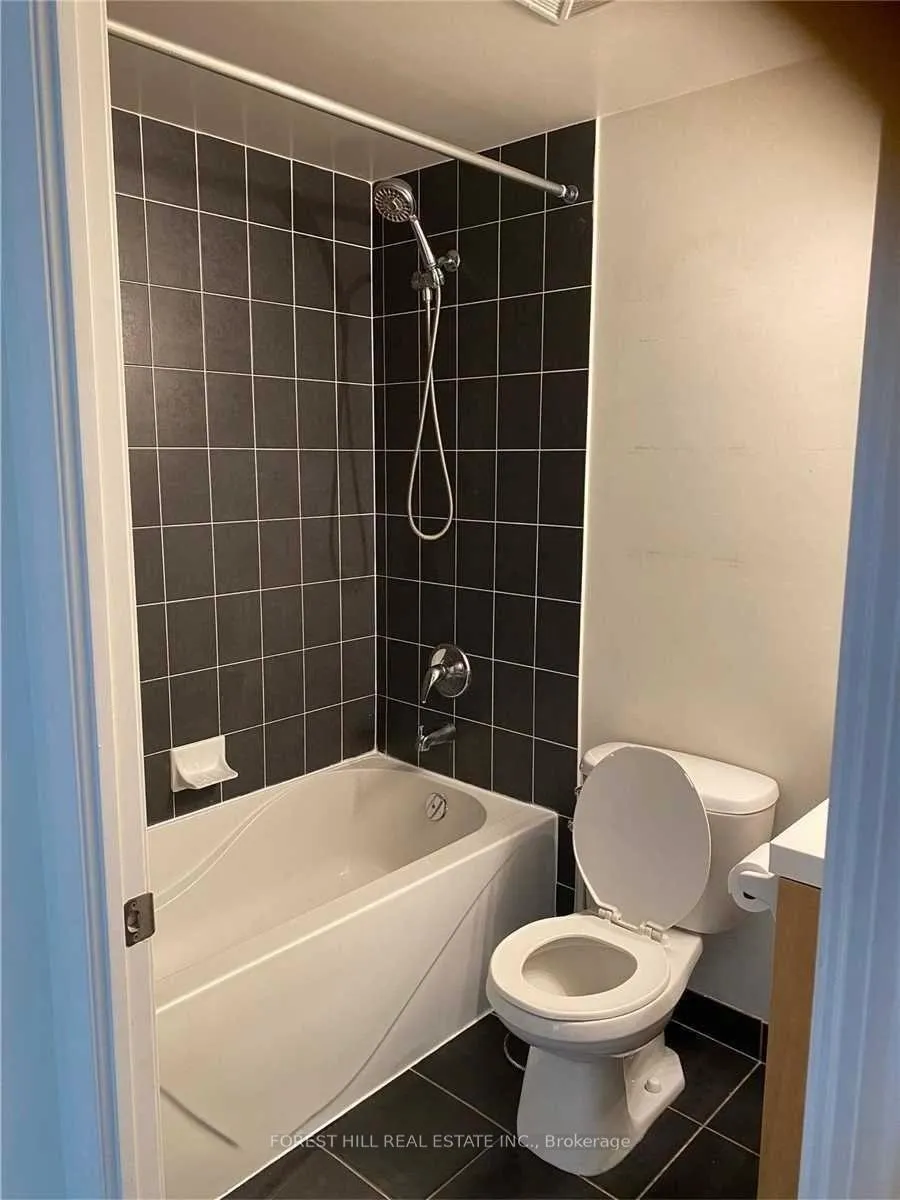 Photo 3 of Unit 1105, 2230 Lakeshore Boulevard W, Etobicoke, Mimico — HOMEH