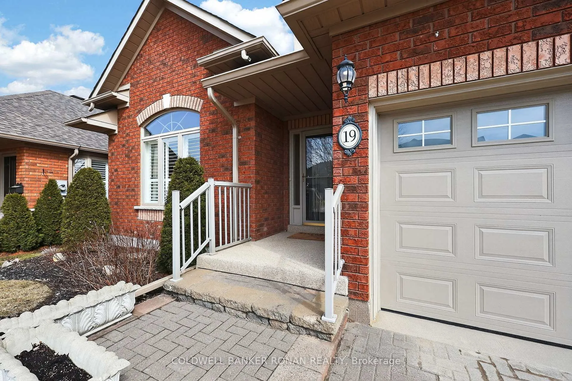 Photo 2 of 19 Bella Vista Trail, New Tecumseth, Rural New Tecumseth — HOMEH