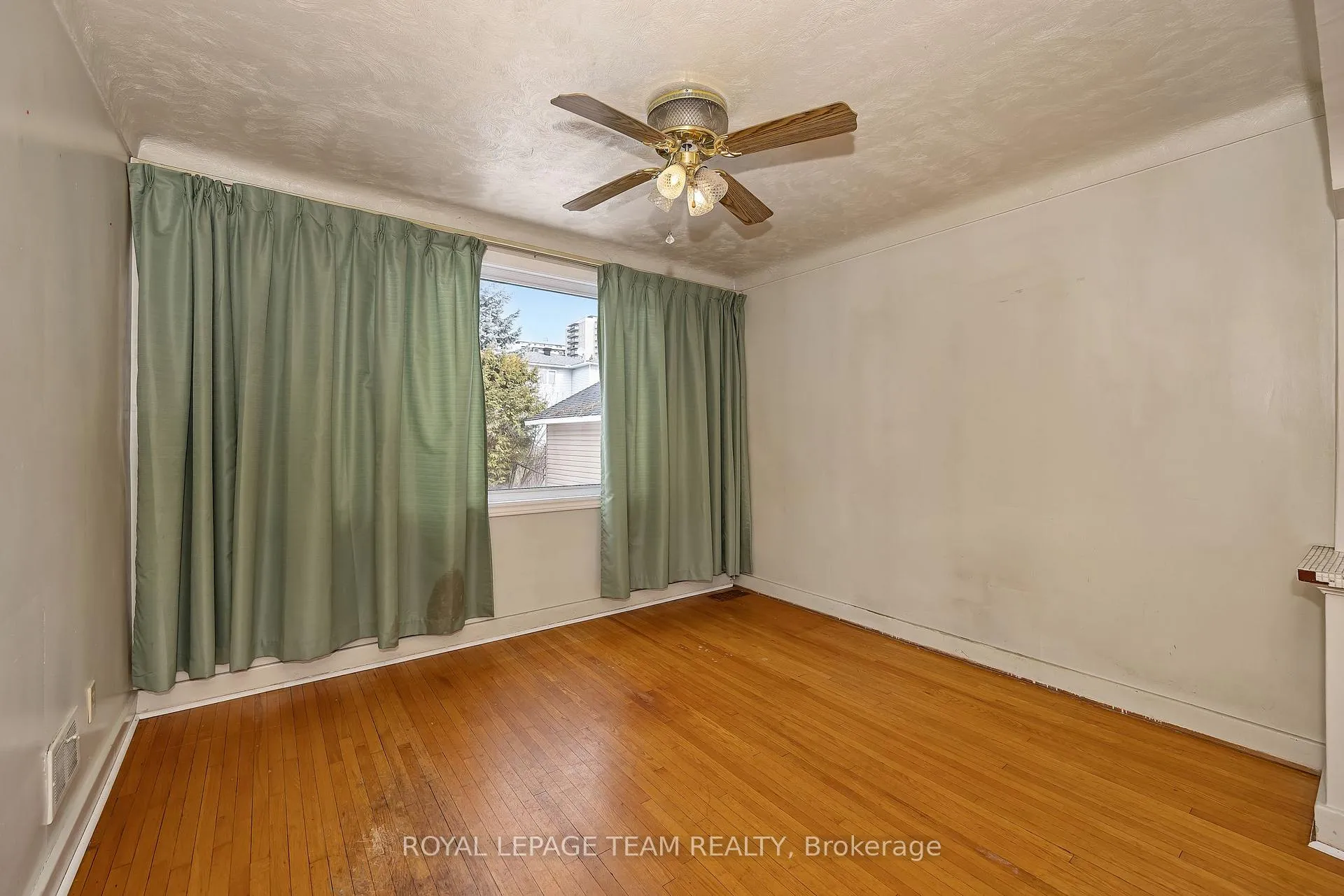 Photo 12 of 87 Ontario Street, Ottawa, Overbrook — HOMEH