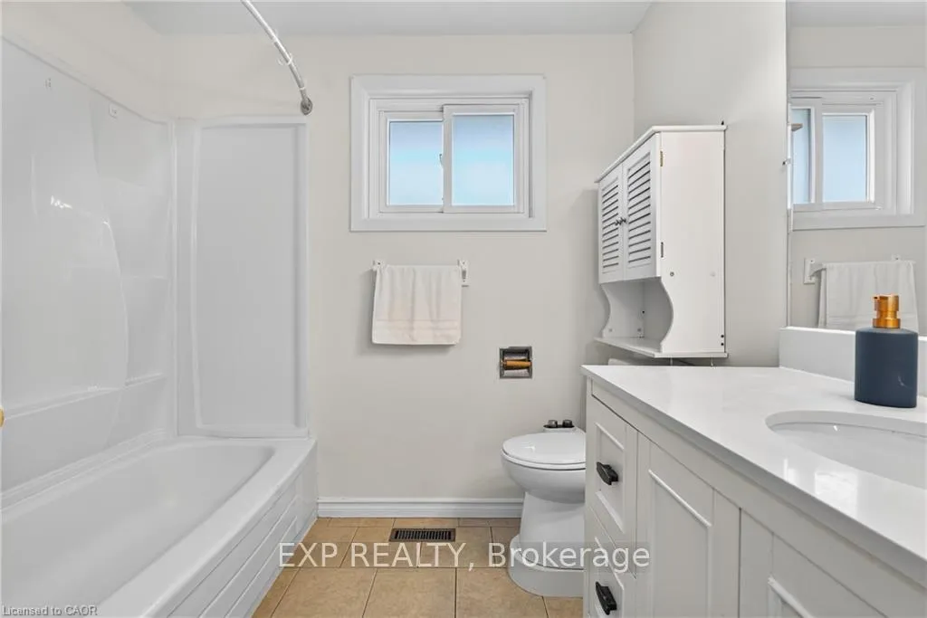 Photo 9 of Unit Upper, 146 Appalachian Crescent, Kitchener — HOMEH
