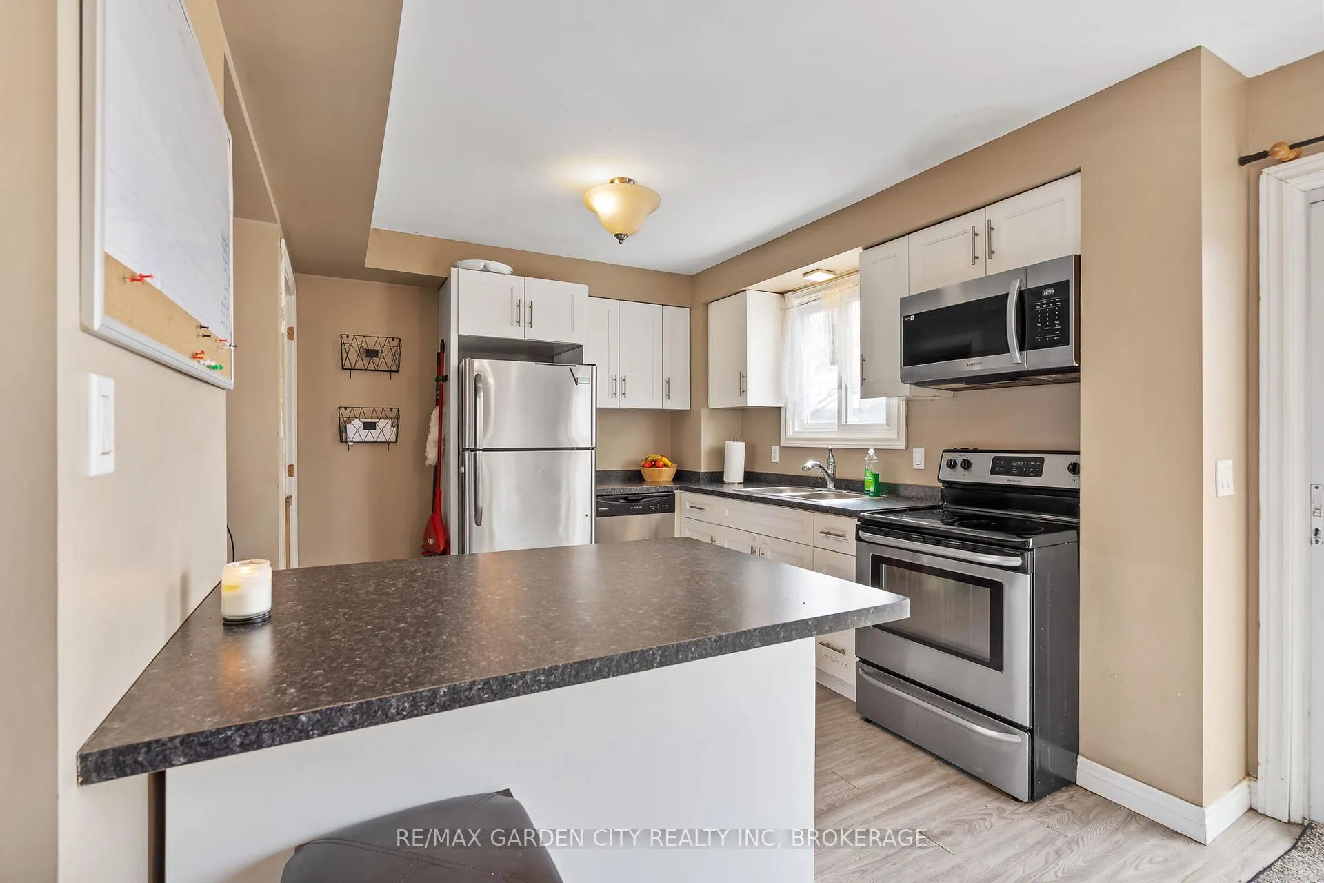 Photo 8 of 29 Mcdougall Drive, Thorold, Confederation Heights — HOMEH