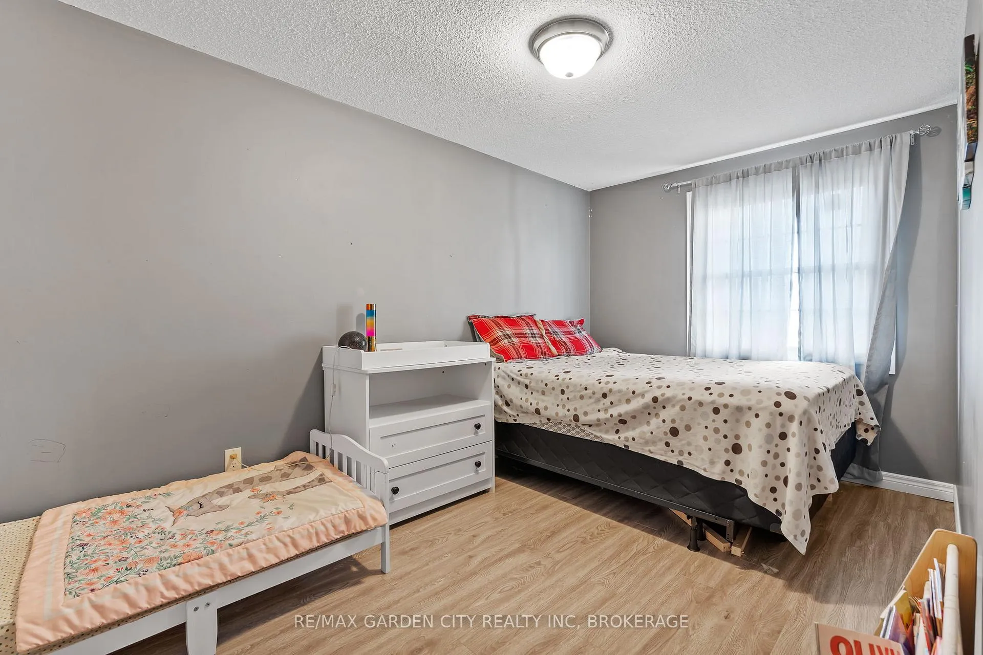 Photo 13 of 29 Mcdougall Drive, Thorold, Confederation Heights — HOMEH
