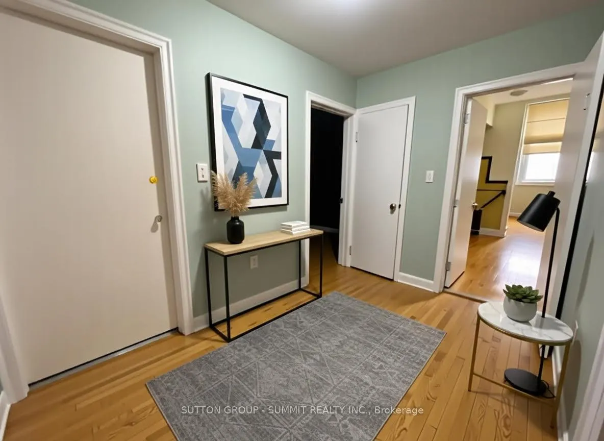 Photo 3 of Unit Upper Unit, 16 Kingsway Drive, Hamilton, Durand — HOMEH