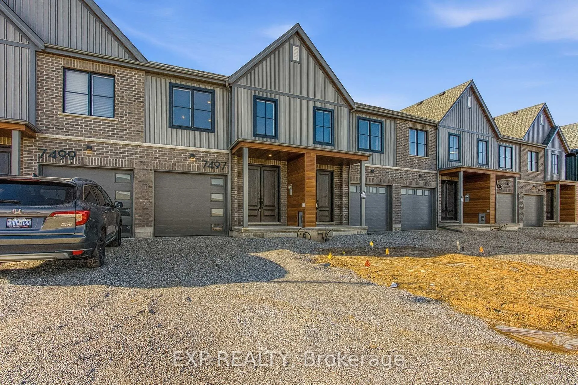 Photo 1 of Unit Upper, 7497 Marvel Drive, Niagara Falls, Brown — HOMEH
