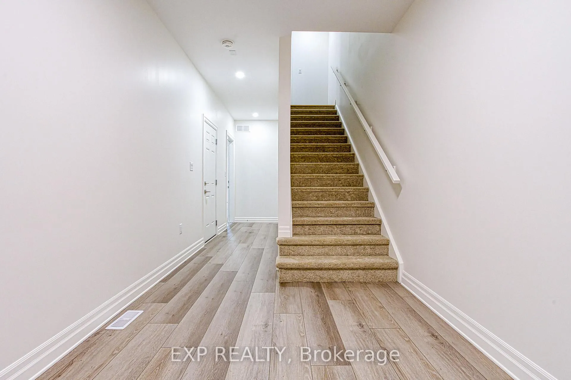 Photo 3 of Unit Upper, 7497 Marvel Drive, Niagara Falls, Brown — HOMEH
