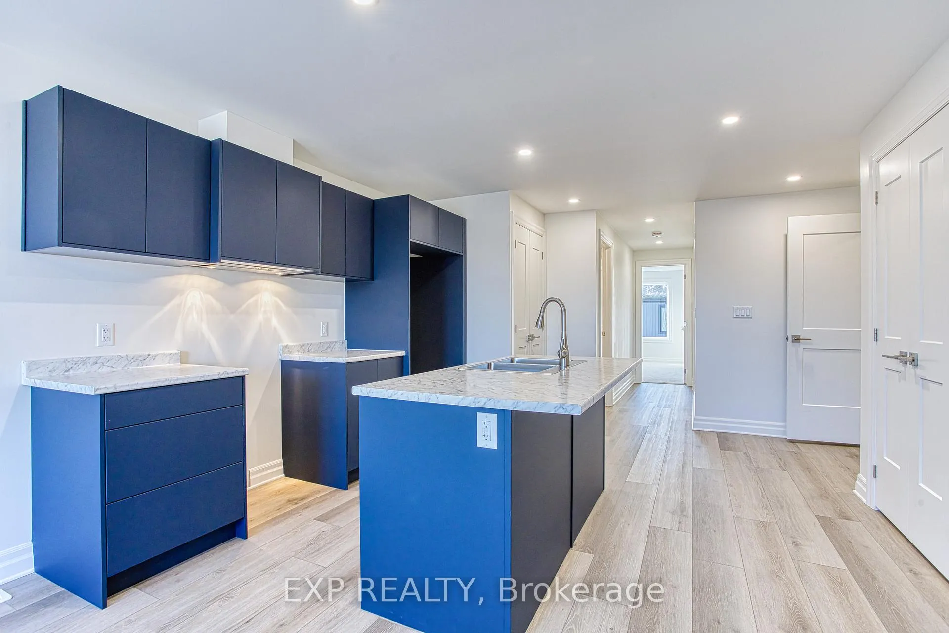Photo 10 of Unit Upper, 7497 Marvel Drive, Niagara Falls, Brown — HOMEH