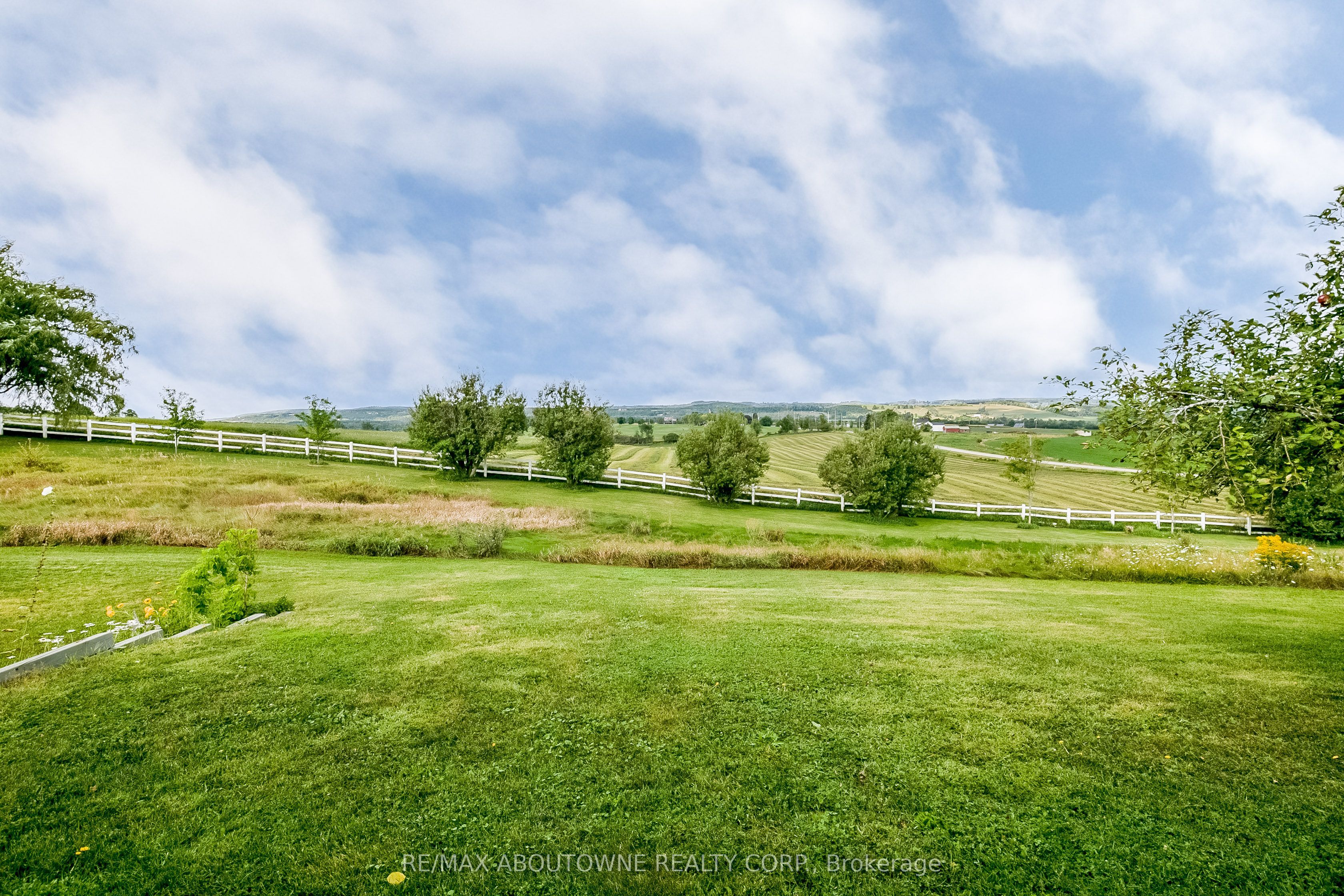 Photo 36 of 828350 32 Side Road, Mulmur, Rural Mulmur — HOMEH