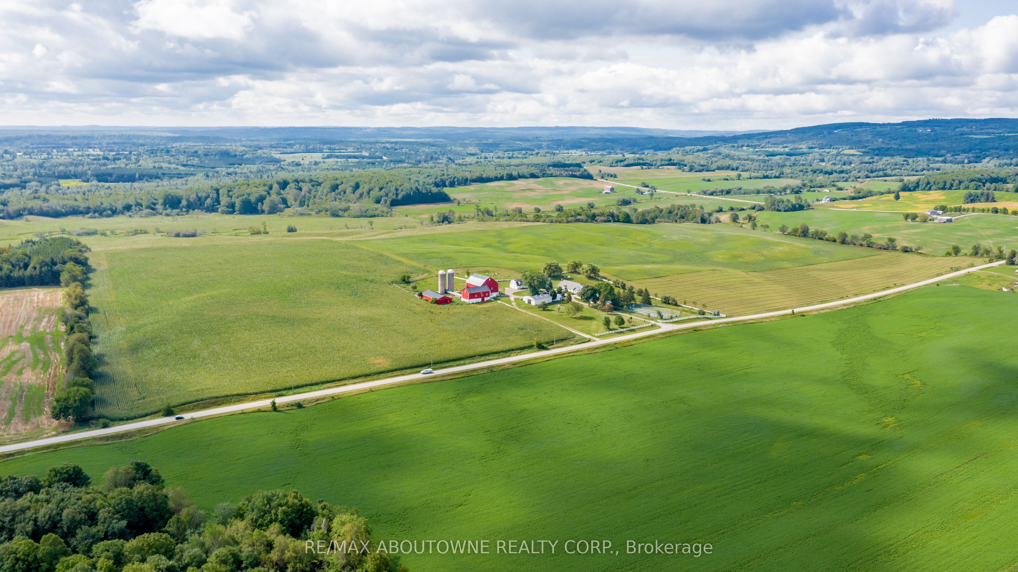 Photo 43 of 828350 32 Side Road, Mulmur, Rural Mulmur — HOMEH