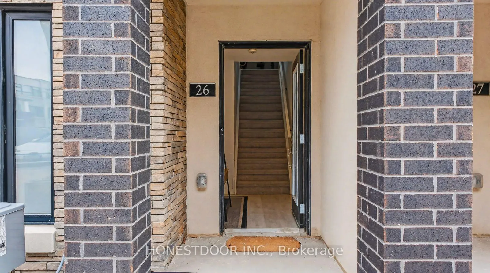 Photo 2 of Unit 26, 1095 Cooke Boulevard, Burlington, LaSalle — HOMEH