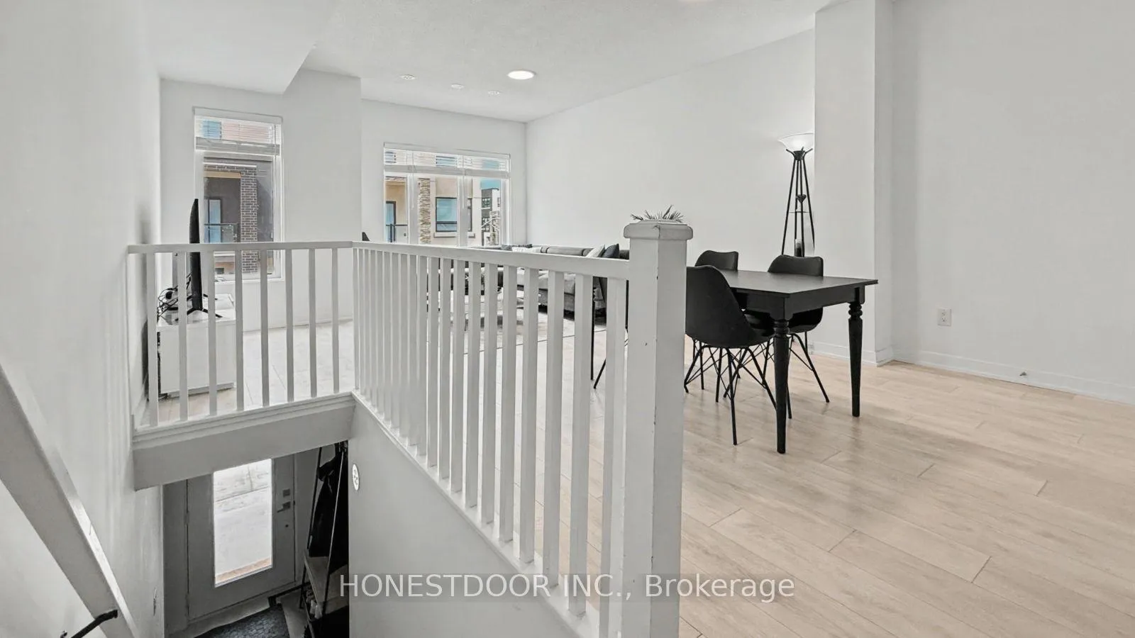 Photo 3 of Unit 26, 1095 Cooke Boulevard, Burlington, LaSalle — HOMEH