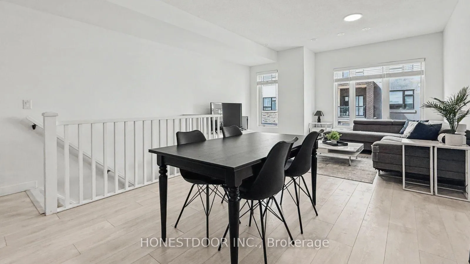 Photo 9 of Unit 26, 1095 Cooke Boulevard, Burlington, LaSalle — HOMEH
