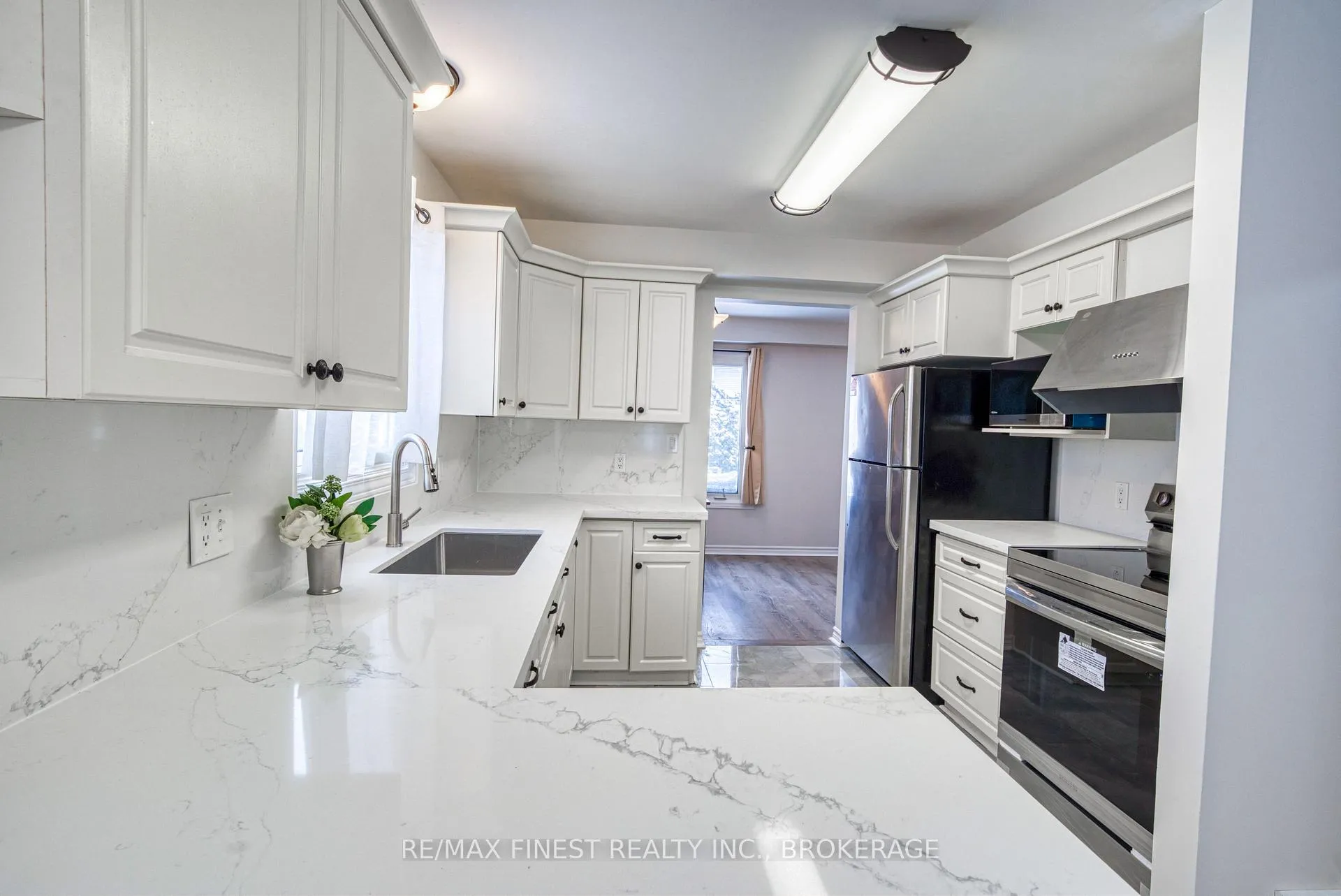 Photo 11 of 691 Muirfield Crescent, Kingston, East Gardiners Rd — HOMEH