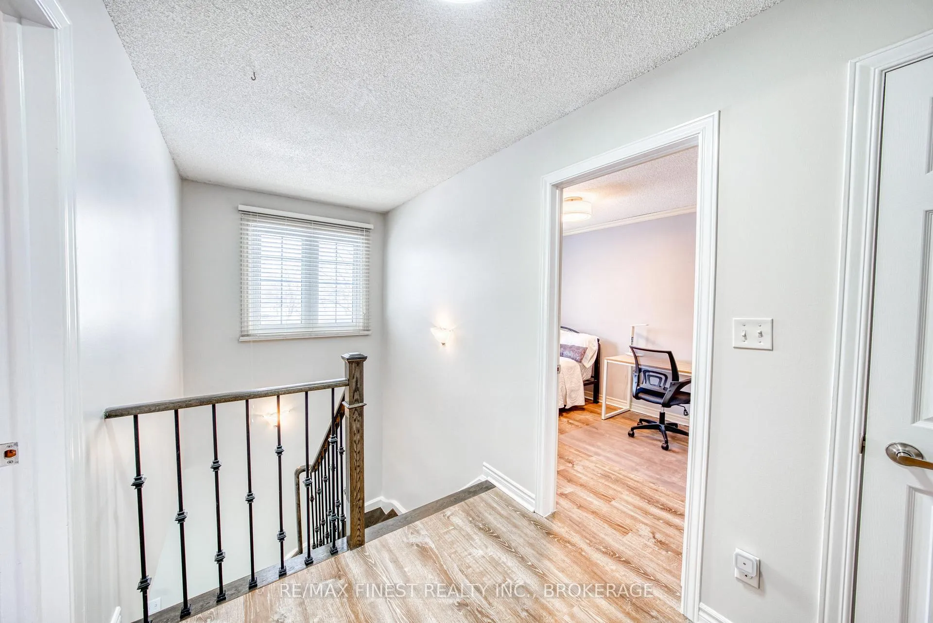 Photo 22 of 691 Muirfield Crescent, Kingston, East Gardiners Rd — HOMEH