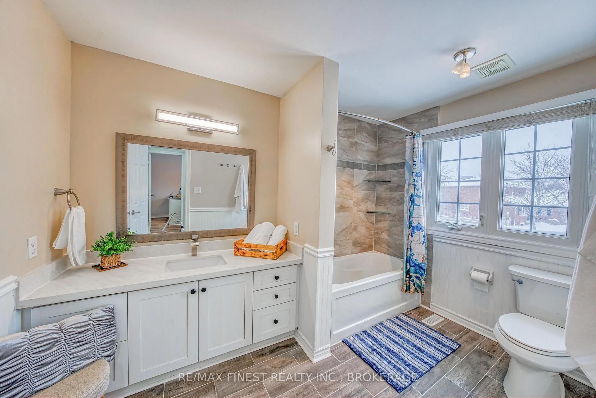 Photo 26 of 691 Muirfield Crescent, Kingston, East Gardiners Rd — HOMEH