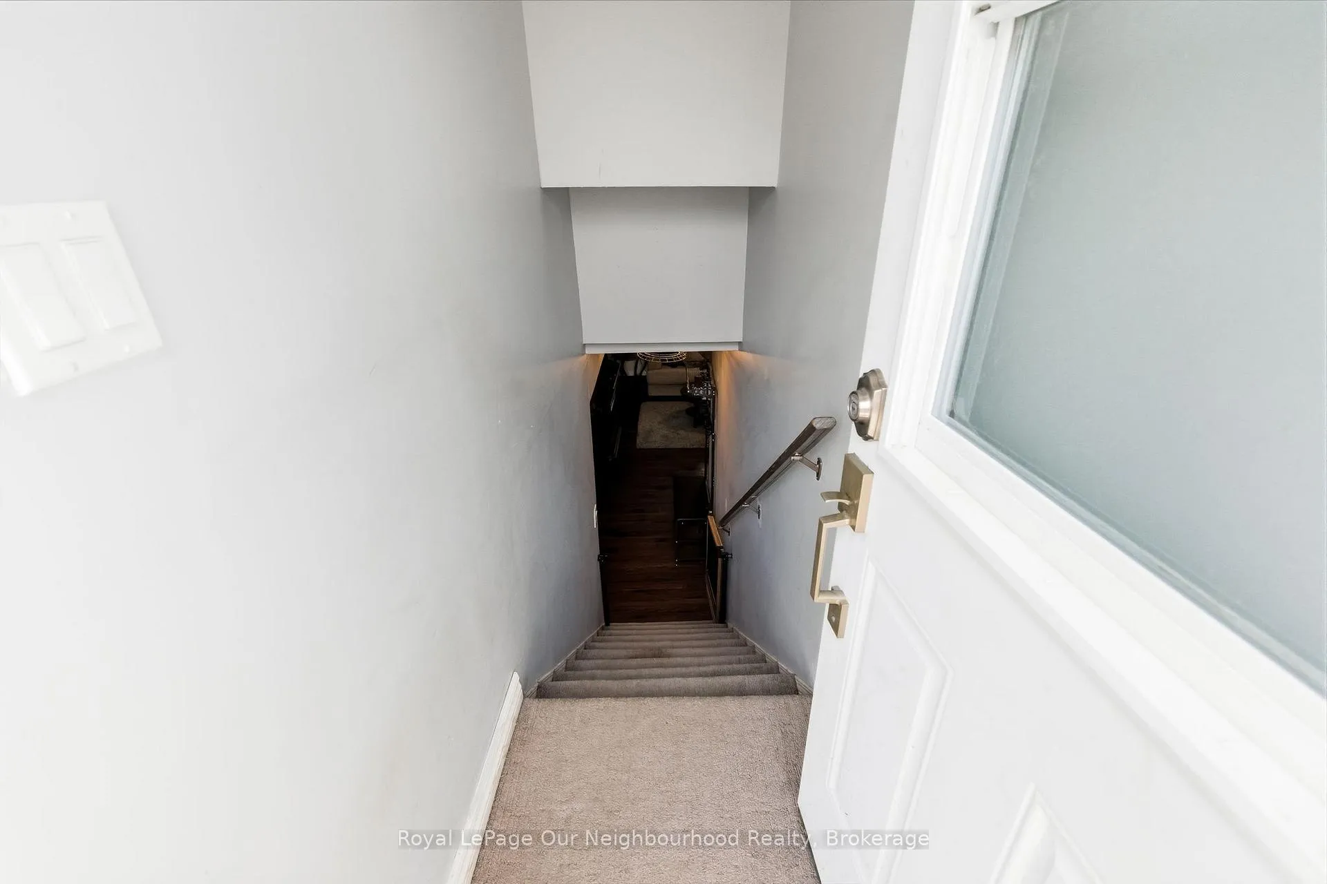 Photo 23 of 139 Central Pk Boulevard S, Oshawa, Central — HOMEH