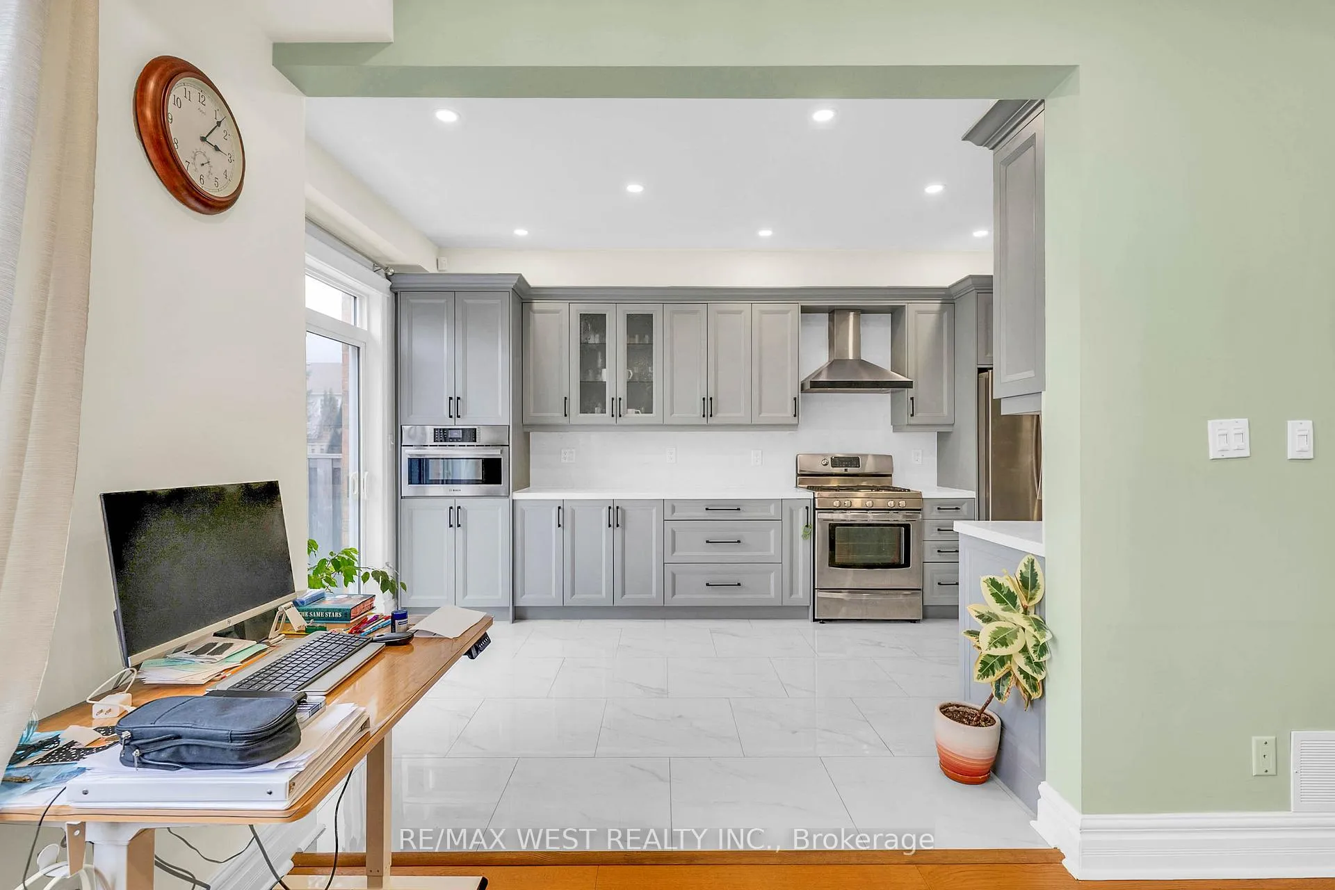 Photo 9 of 80 Northgrove Crescent, Whitby, Brooklin — HOMEH