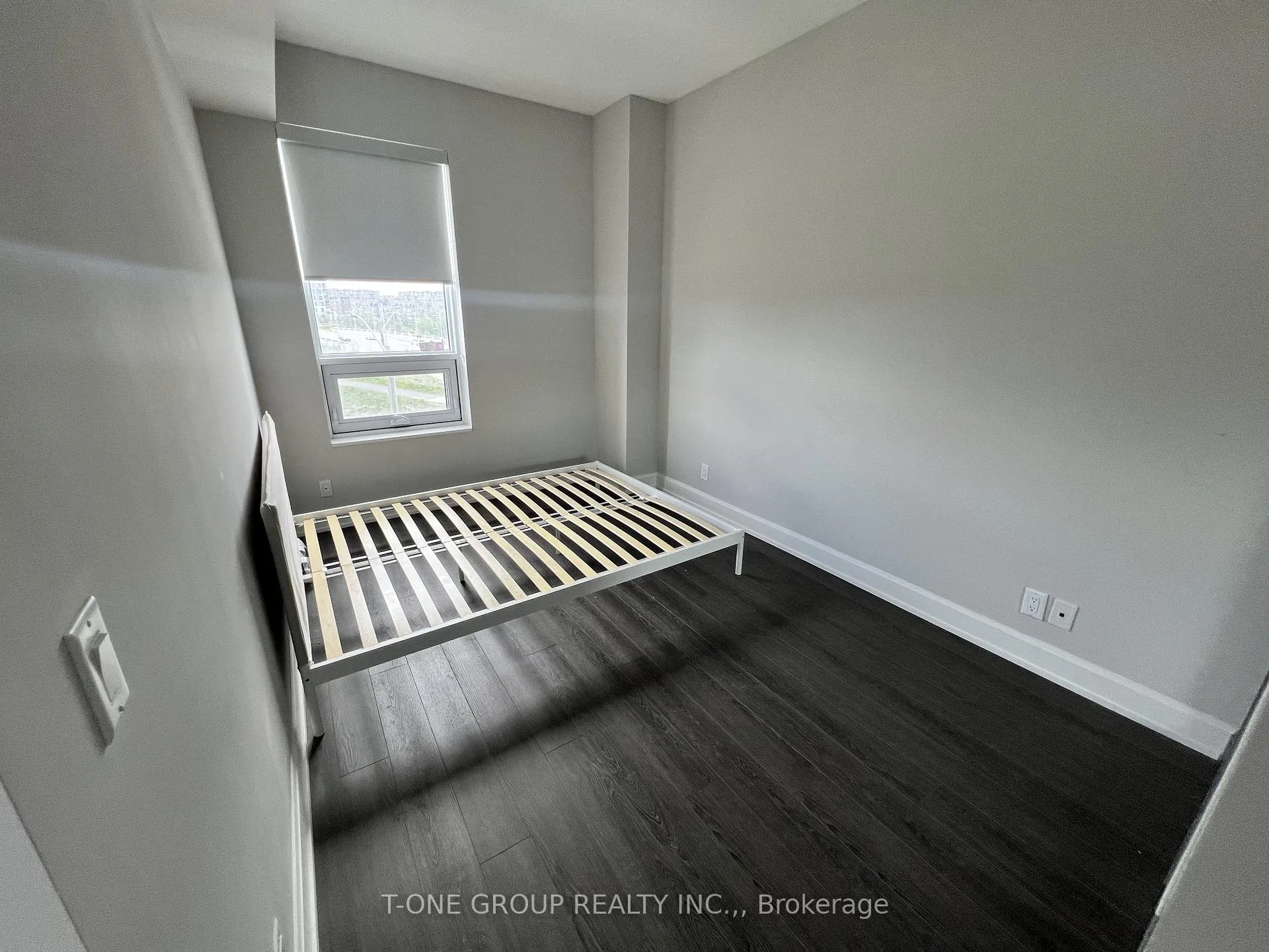 Photo 6 of 8 Water Walk Drive, Markham, Unionville — HOMEH