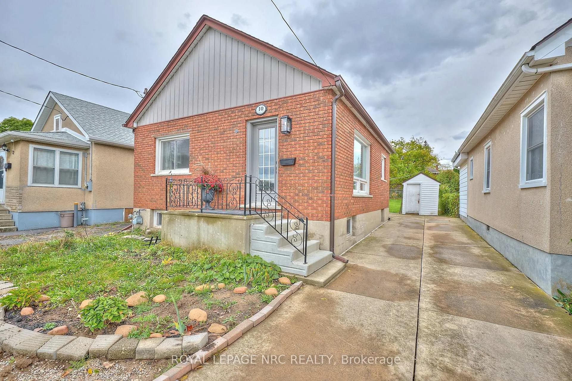 Photo 2 of 10 Fairburn Avenue, St. Catharines, Burleigh Hill — HOMEH